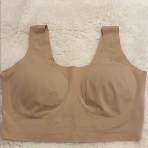 True and Co. true body lift scoop neck bra